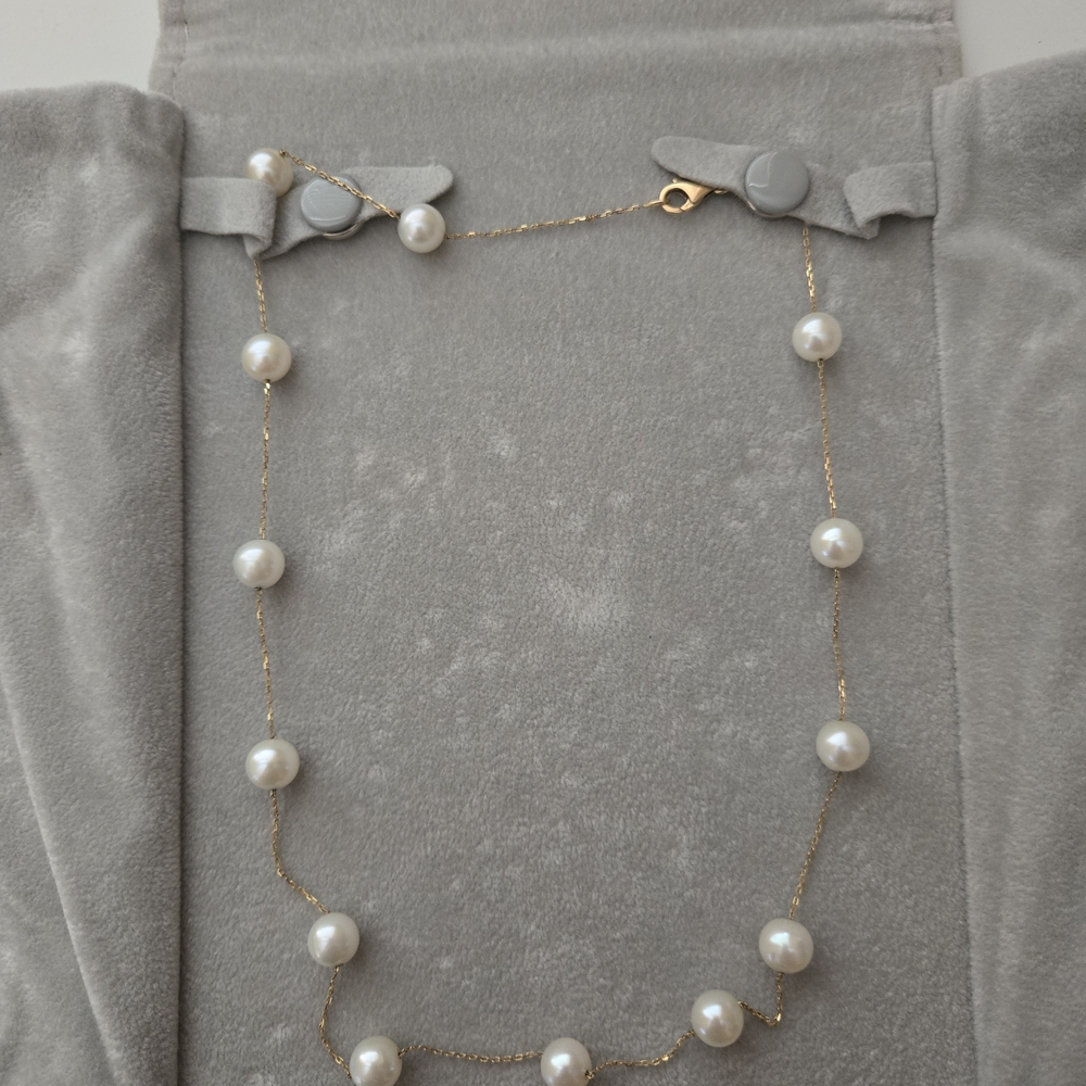 Yellow Gold and Pearl Necklace